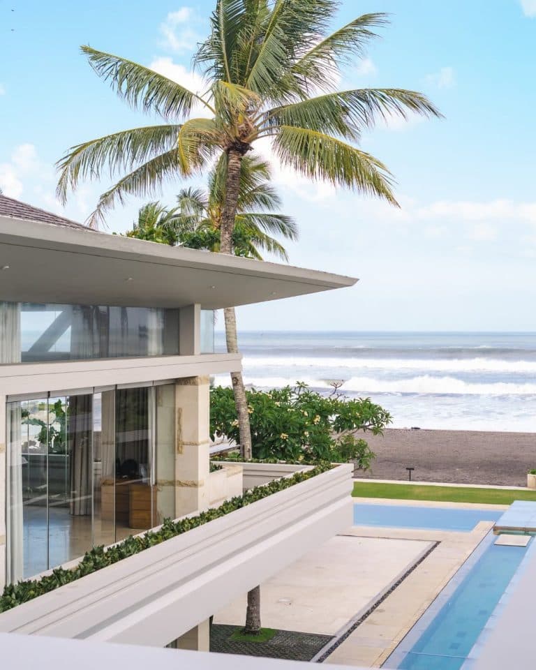 Villa Vedas Tabanan Ordered to Halt Operations Over Coastal Zoning Breach
